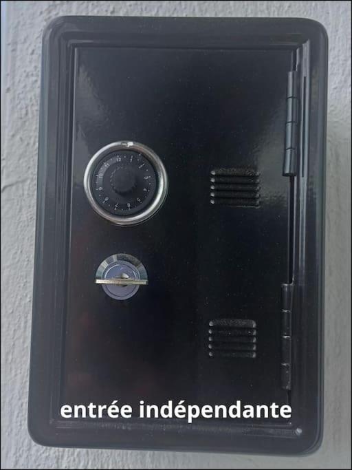 Studio Mi Casa Es Su Casa Vauvert Eksteriør billede